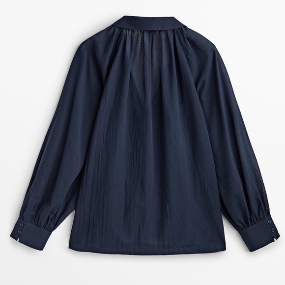 NWT. Massimo Dutti Navy Blue Cotton Voile Blouse with Gathered Details. Size S. - Picture 6 of 11